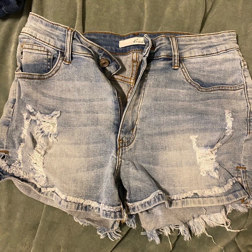 Light jean shorts